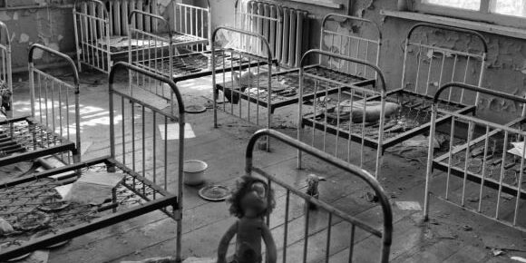 За останніми даними, внаслідок Чорнобильської катастрофи померло значно більше дітей, ніж вважалося раніше. Фото: Michał Lis – Unsplash