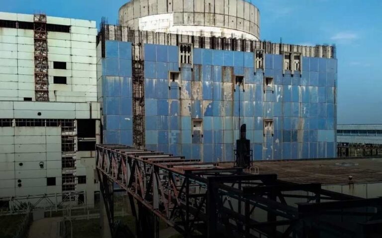 Нові реактори небезпечно і дорого